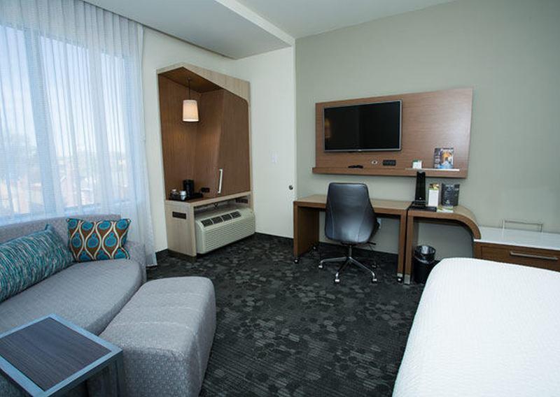 Courtyard By Marriott Lubbock Downtown/University Area Экстерьер фото