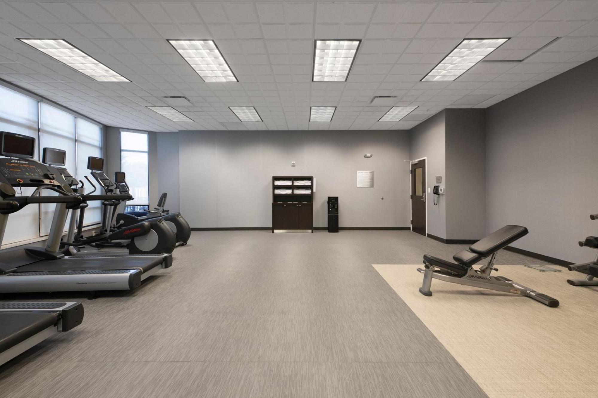 Courtyard By Marriott Lubbock Downtown/University Area Экстерьер фото