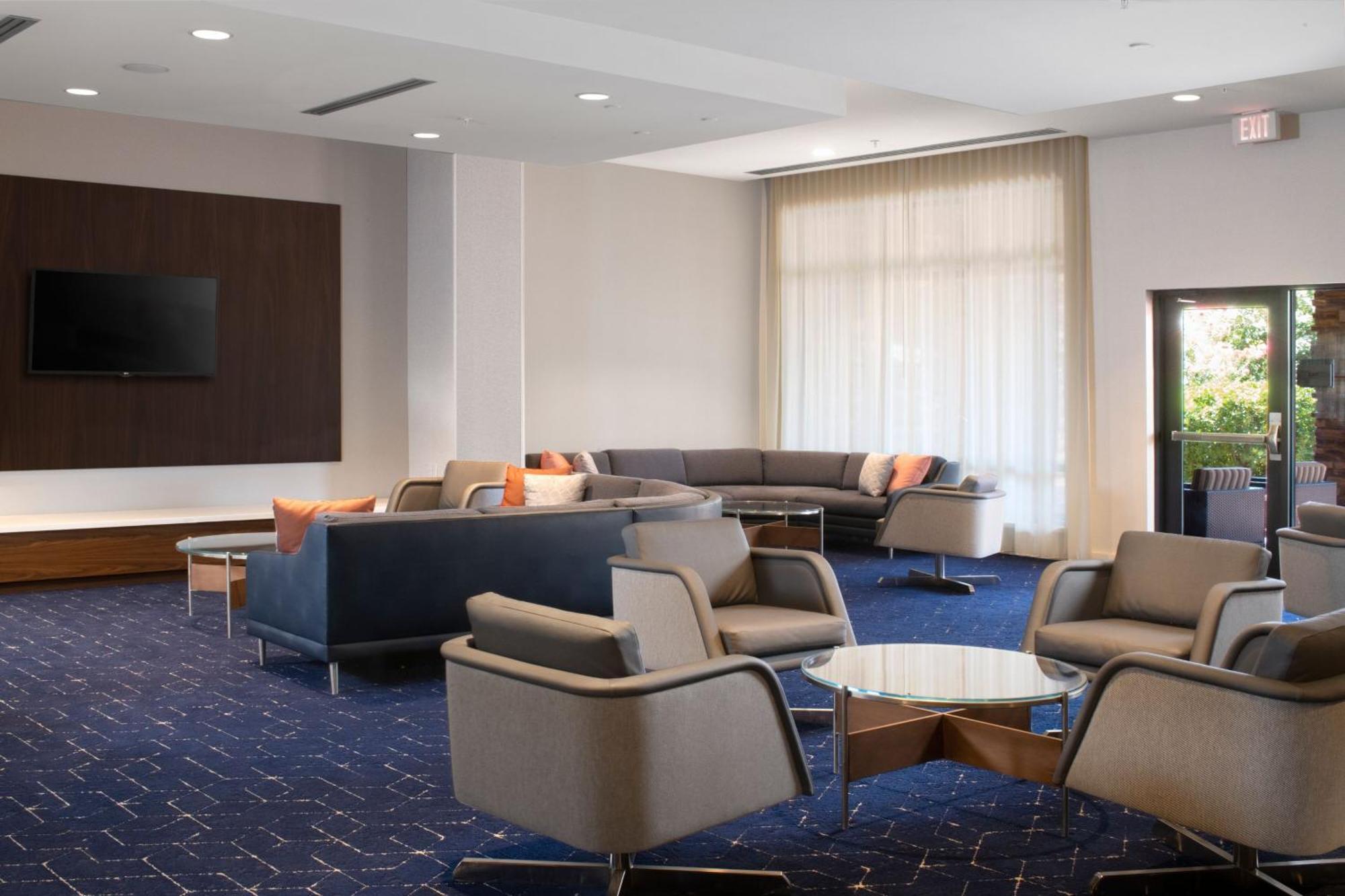 Courtyard By Marriott Lubbock Downtown/University Area Экстерьер фото