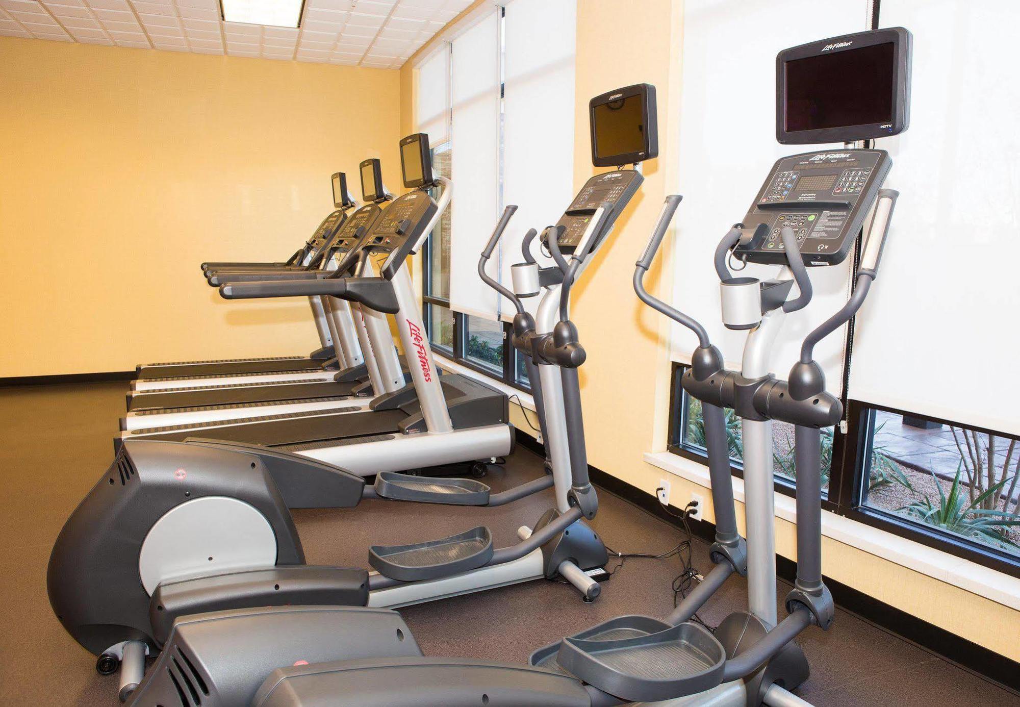Courtyard By Marriott Lubbock Downtown/University Area Экстерьер фото